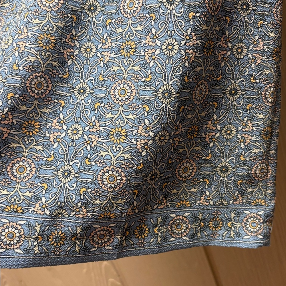 Max Studio Crop Pants - Picture 6 of 11